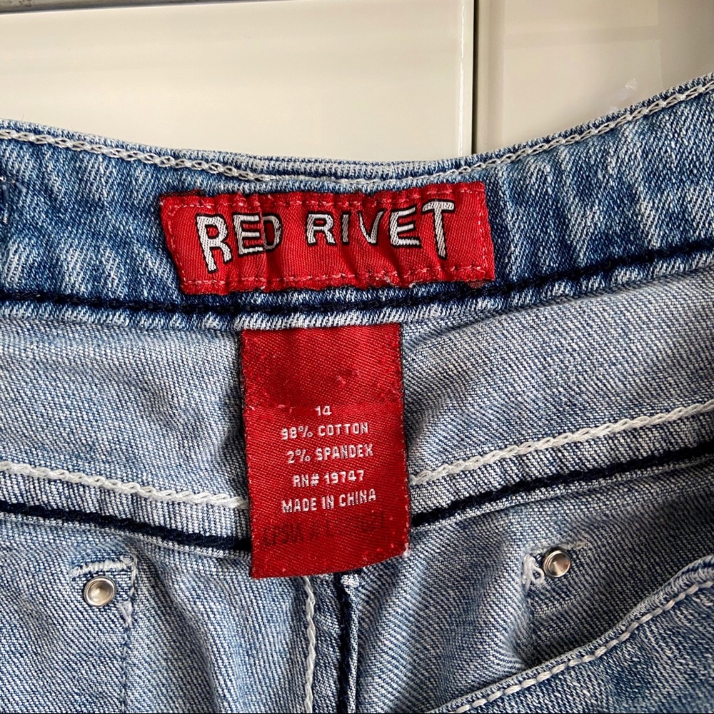 Red Rivet Girls’ Sequined Denim Shorts - Picture 4 of 4